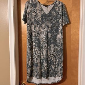 Snake print v neck jersey dress